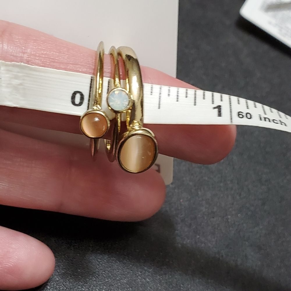 Gold tone stackable ring set Size 6 three ring set - Picture 5 of 7